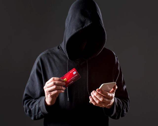 Gliwiczanka straciła 77 tys. zł przez fałszywą inwestycję w kryptowaluty