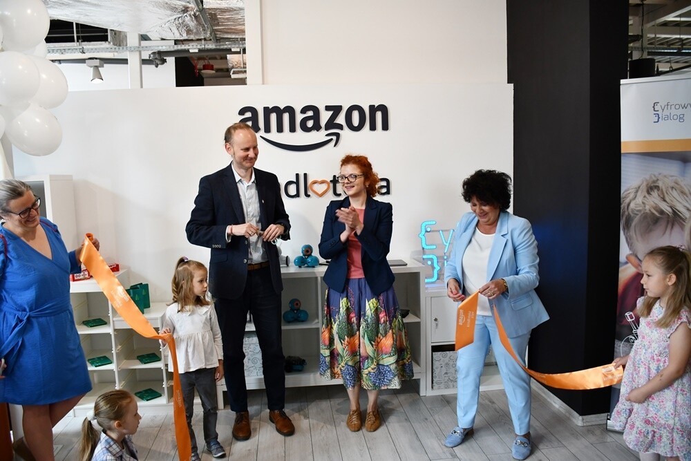 Innowacyjna przestrze&#324; edukacyjna – STEM Kindloteka – debiutuje w gliwickim Biblioforum