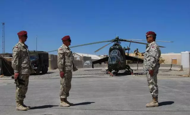 Spadochroniarze z Gliwic &#347;wi&#281;towali w Afganistanie