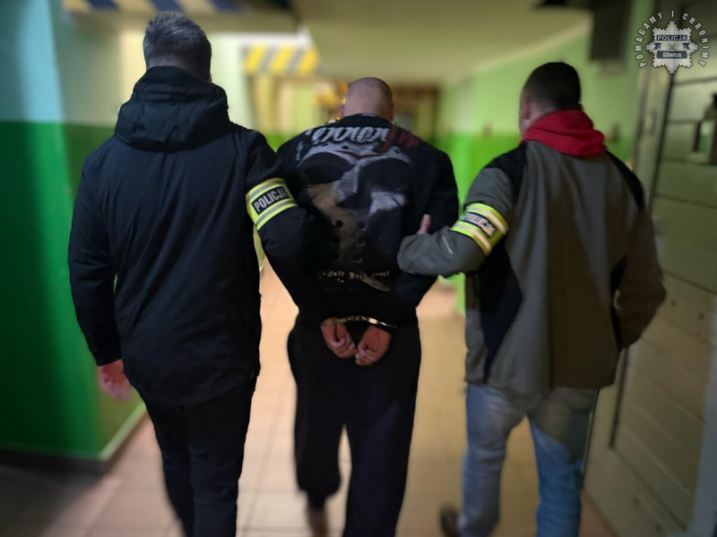 Zatrzymano 30-latka za posiadanie blisko kilograma narkotyków